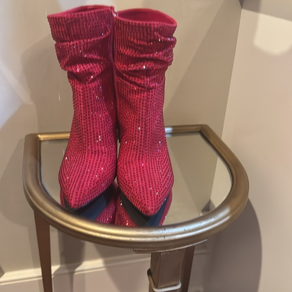 Fabulous, red hot rhinestone boots! - Picture 2 of 6